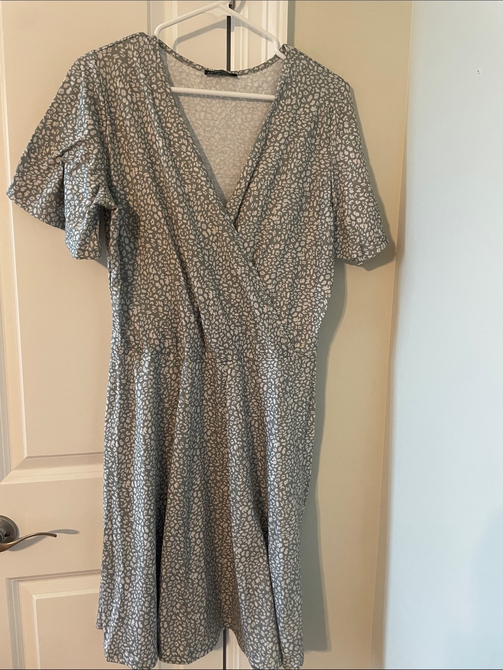 Women’s Sage Grey Floral Wrap Dress